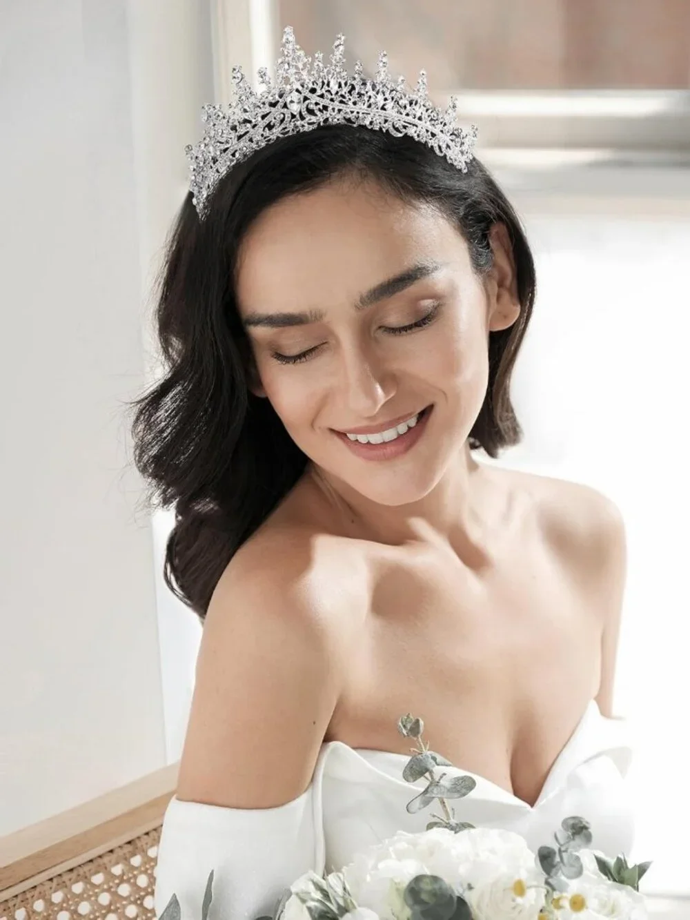 Elegant Crystal Wedding Tiara - Royal Crown Headband, Rhinestone Hair Accessory